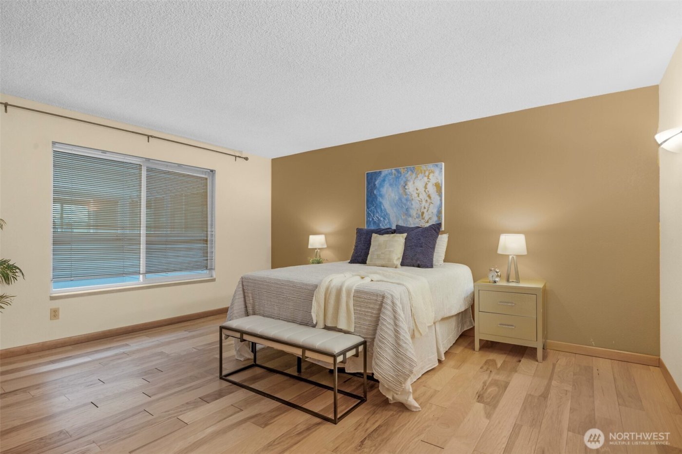 200 James Street #307, Edmonds, WA 98020