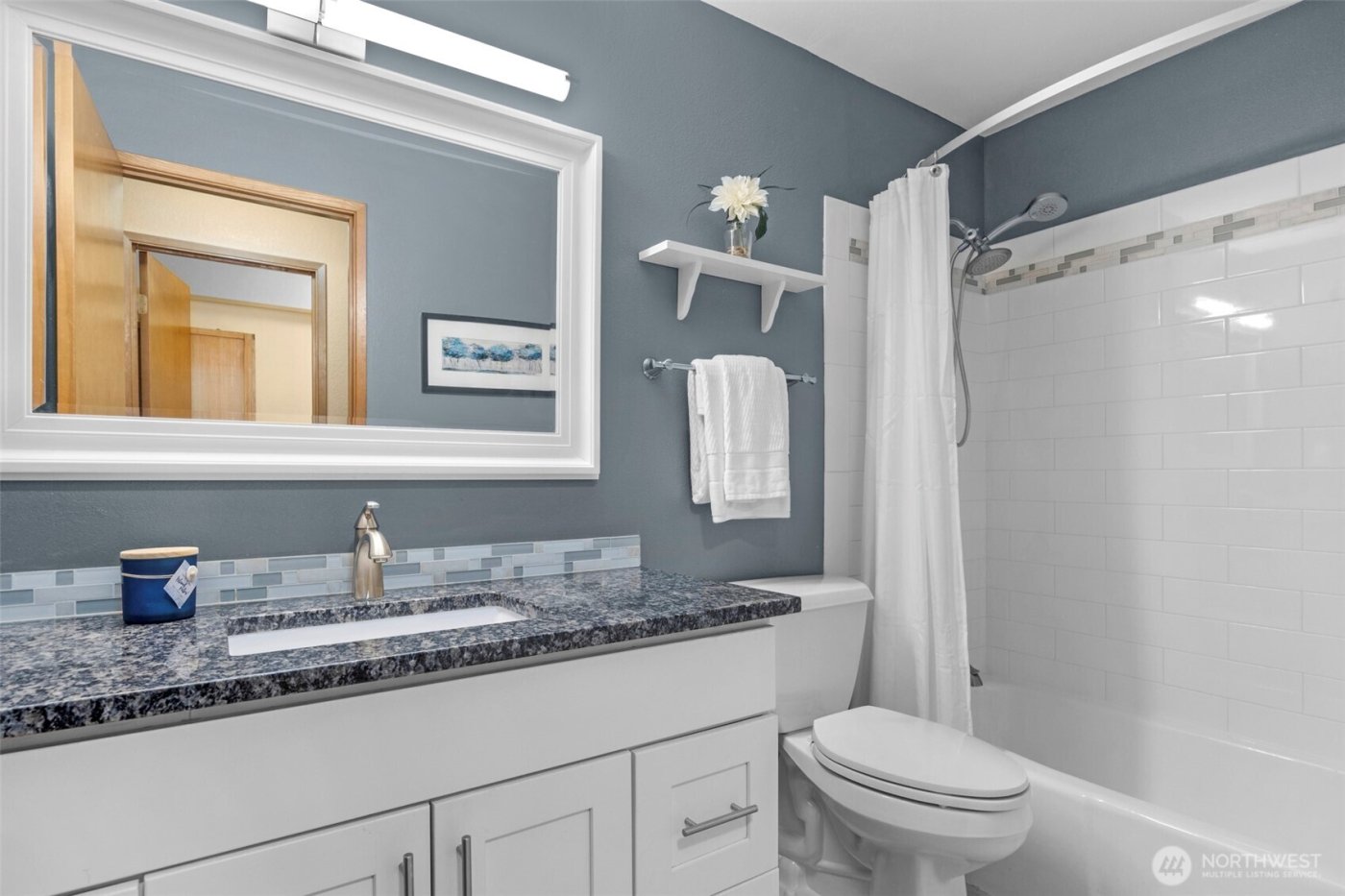 200 James Street #307, Edmonds, WA 98020