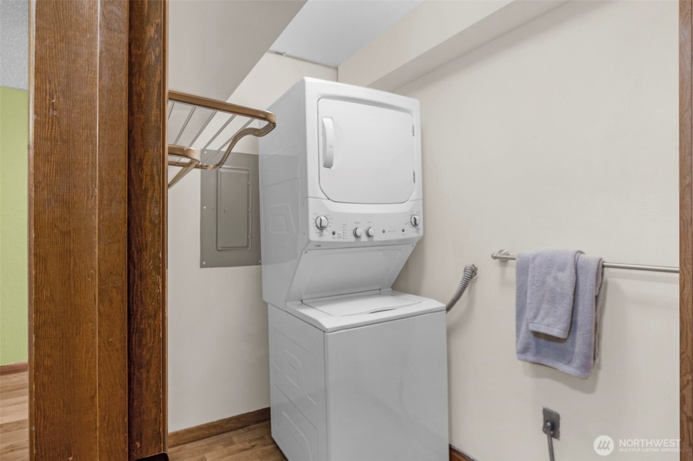 200 James Street #307, Edmonds, WA 98020