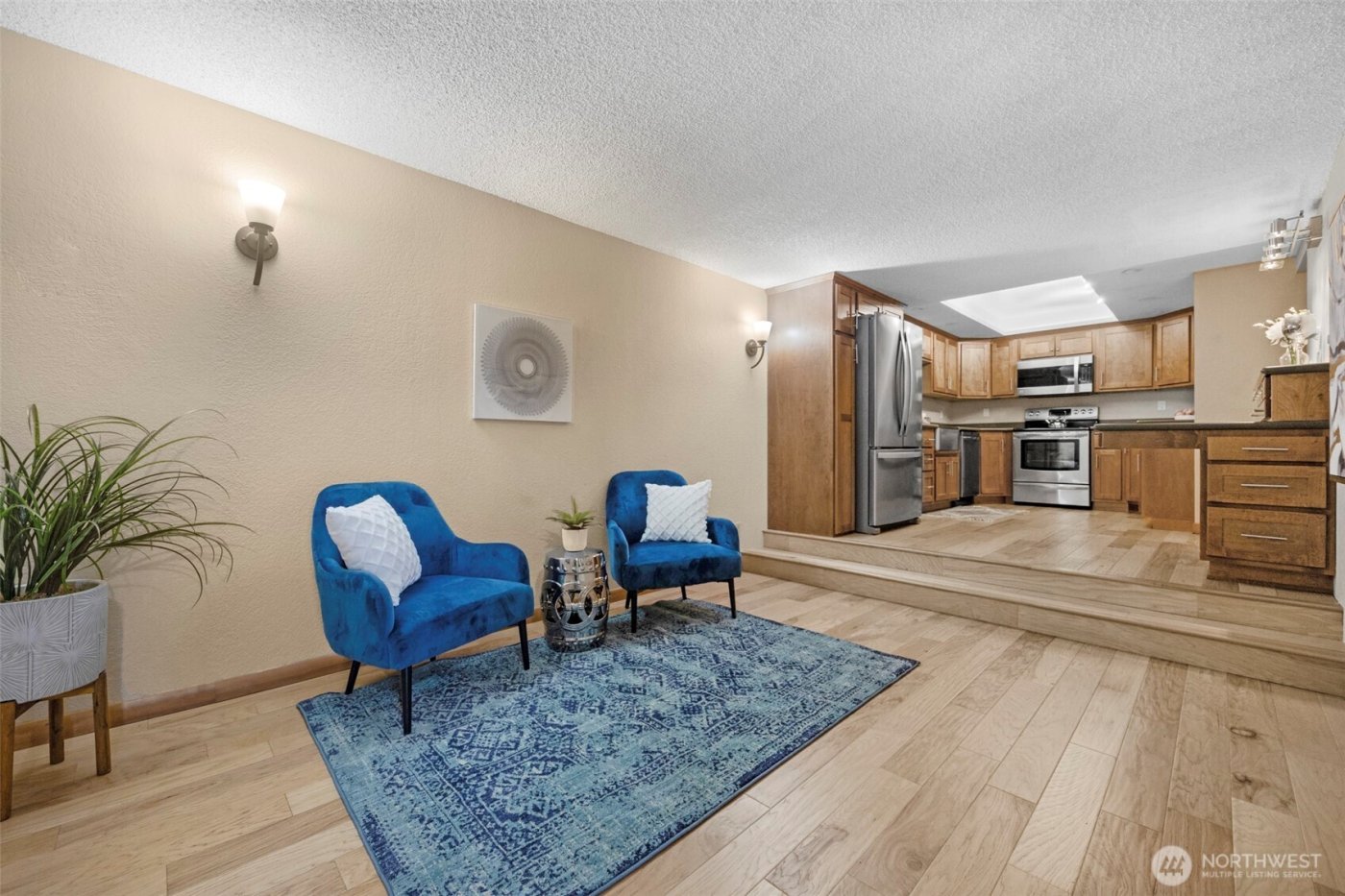 200 James Street #307, Edmonds, WA 98020