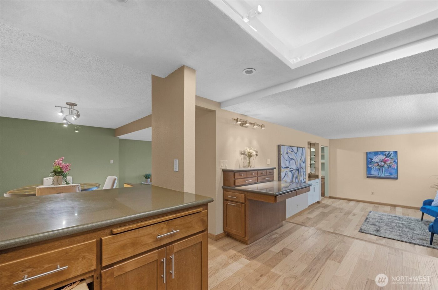 200 James Street #307, Edmonds, WA 98020