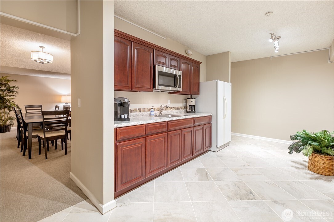 200 James Street #307, Edmonds, WA 98020