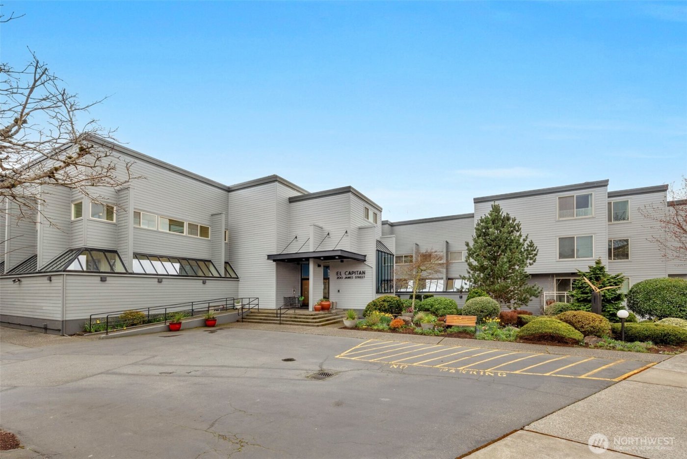 200 James Street #307, Edmonds, WA 98020