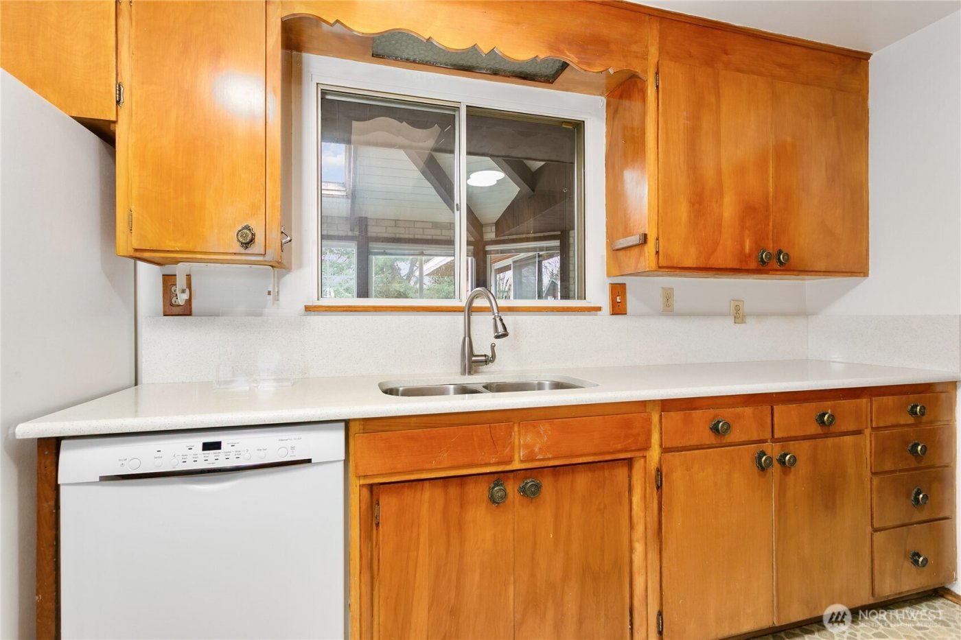 7416 25th Street W, Tacoma, WA 98466