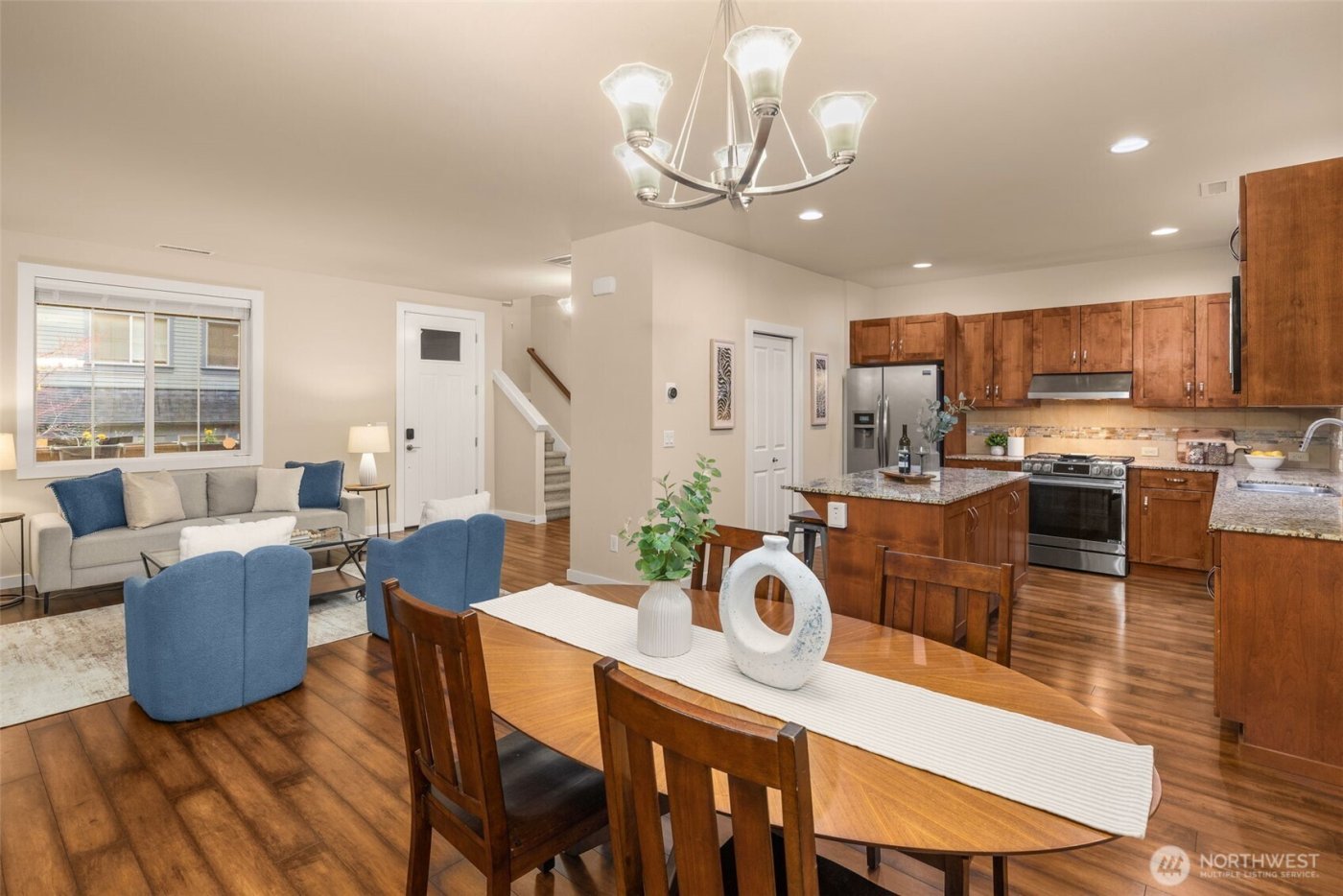 365 NE Denny Way , Issaquah, WA 98029