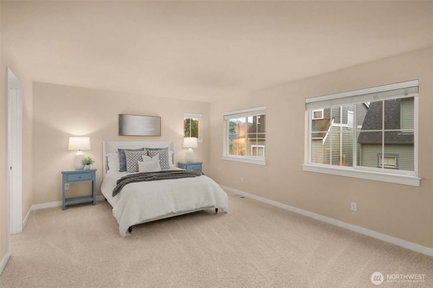 365 NE Denny Way , Issaquah, WA 98029