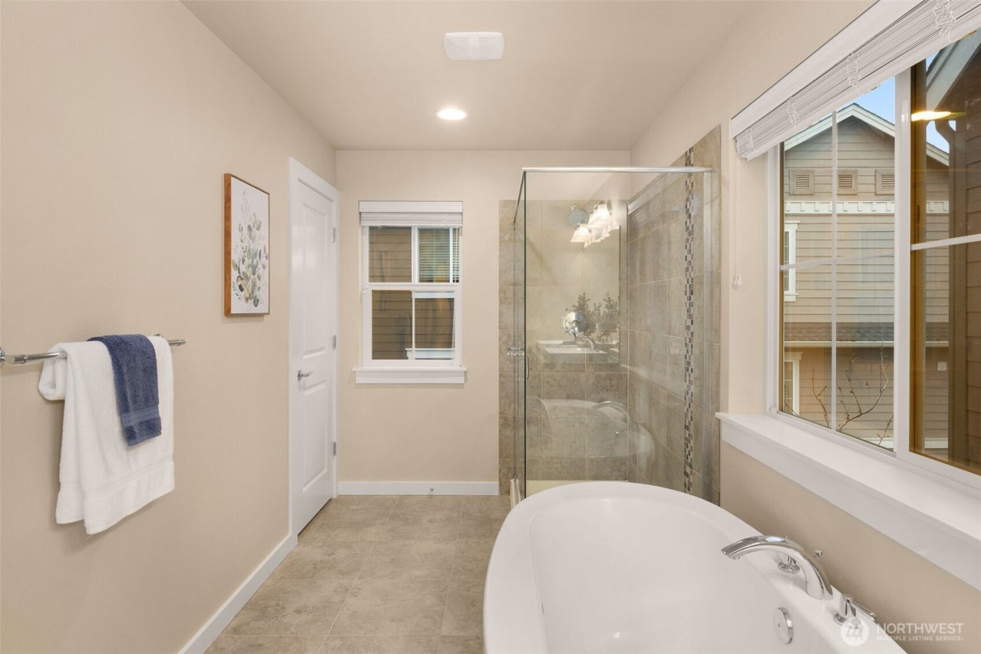 365 NE Denny Way , Issaquah, WA 98029