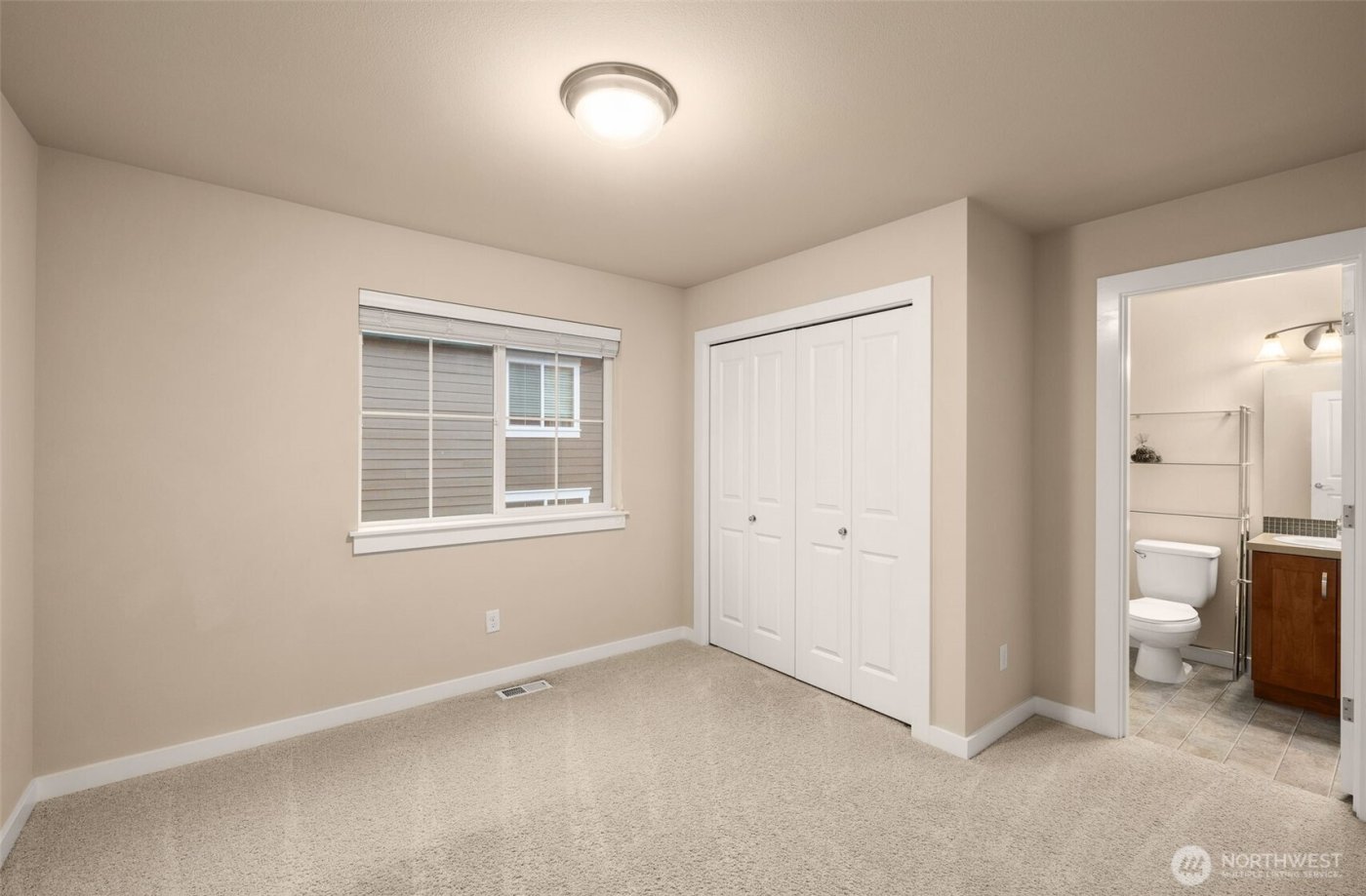 365 NE Denny Way , Issaquah, WA 98029