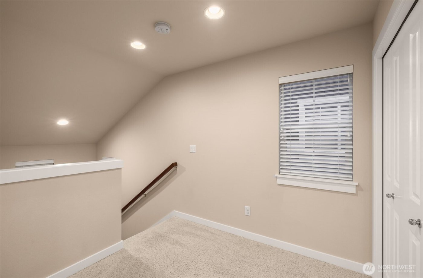 365 NE Denny Way , Issaquah, WA 98029