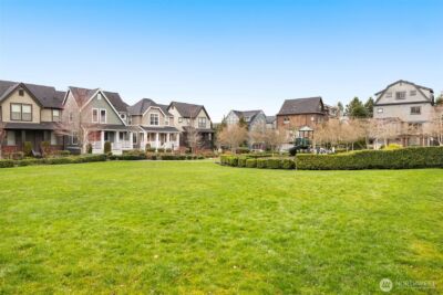 365 NE Denny Way , Issaquah, WA 98029 - Photo 36
