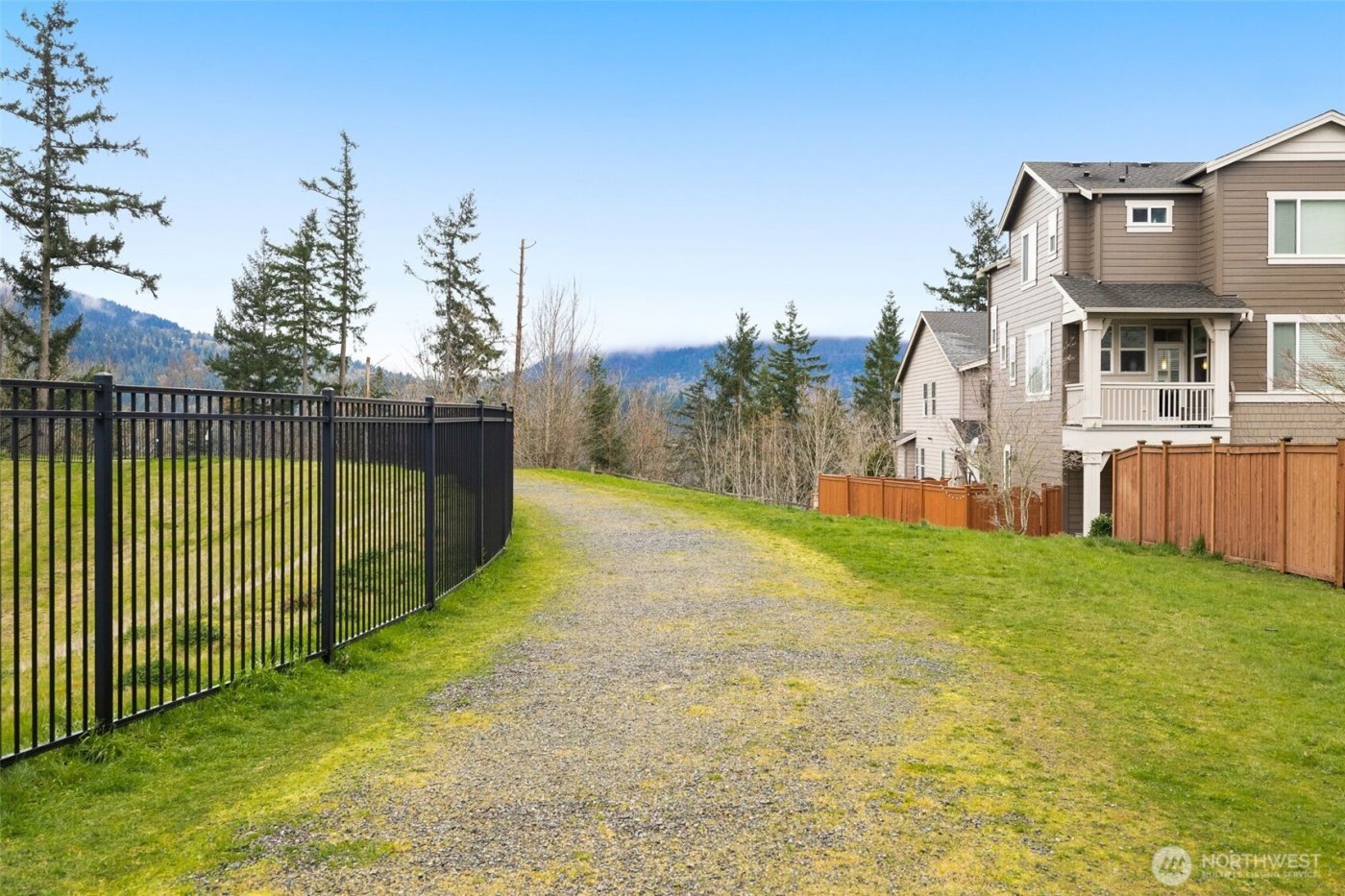 365 NE Denny Way , Issaquah, WA 98029