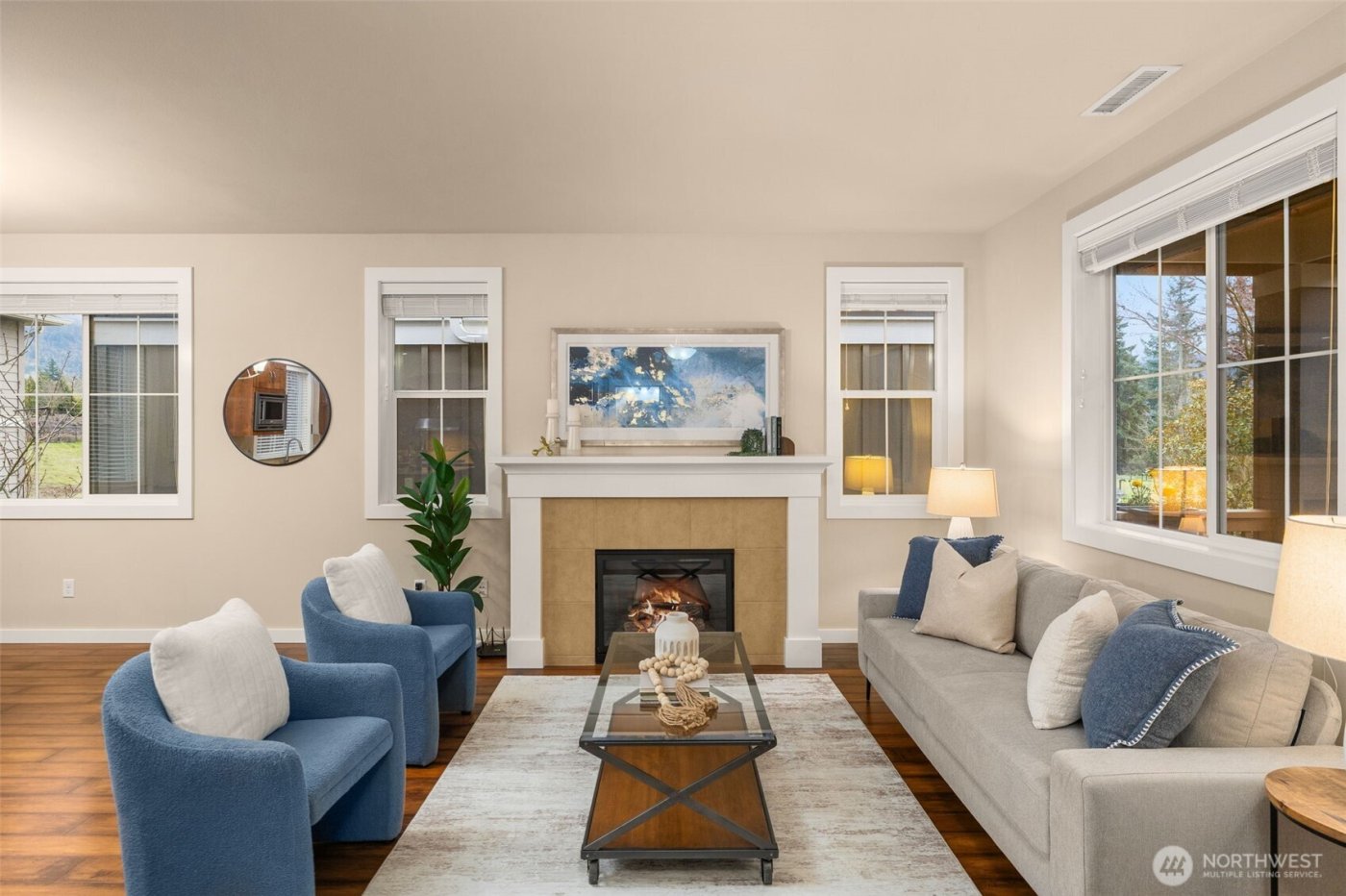 365 NE Denny Way , Issaquah, WA 98029