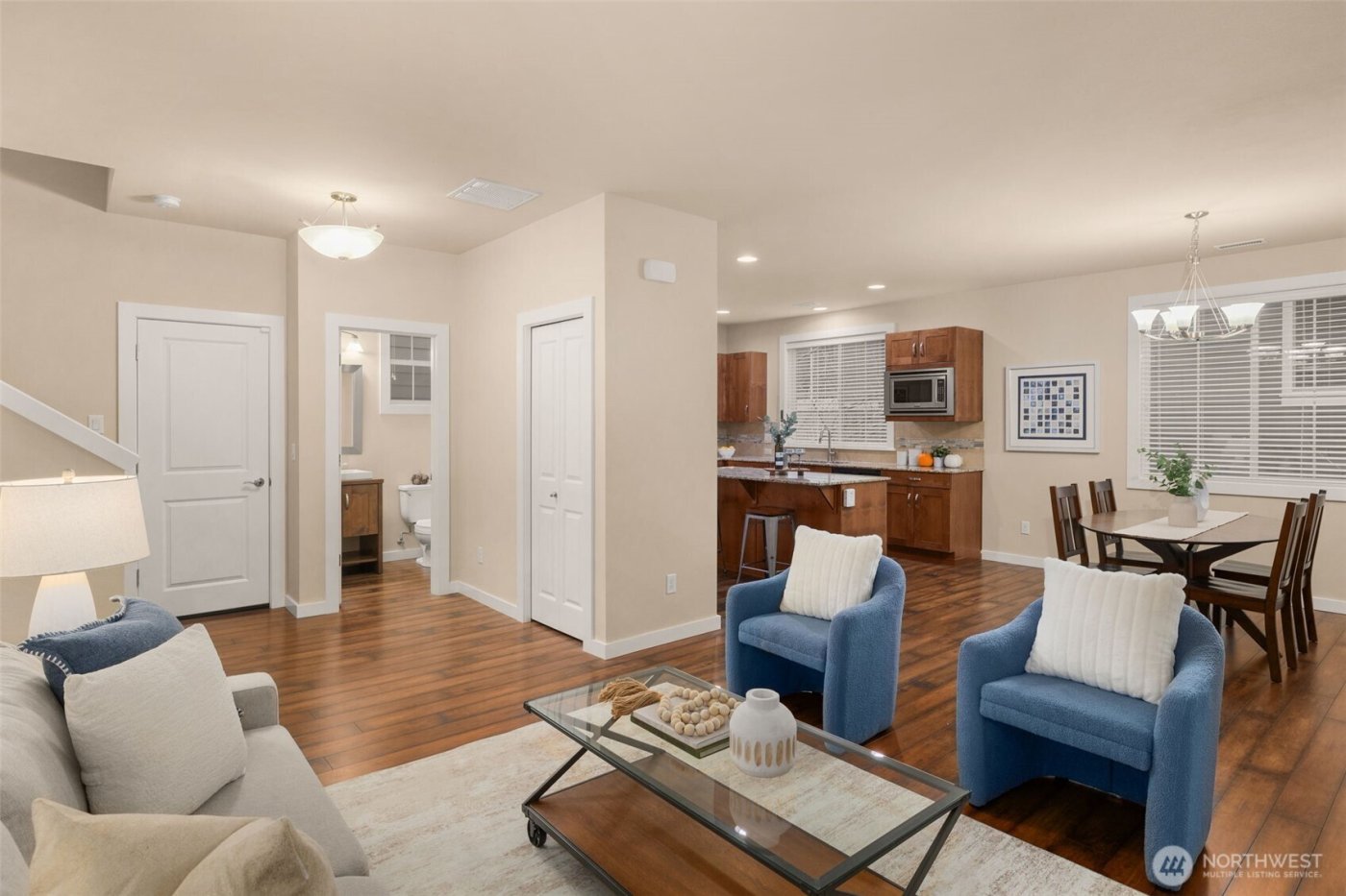 365 NE Denny Way , Issaquah, WA 98029