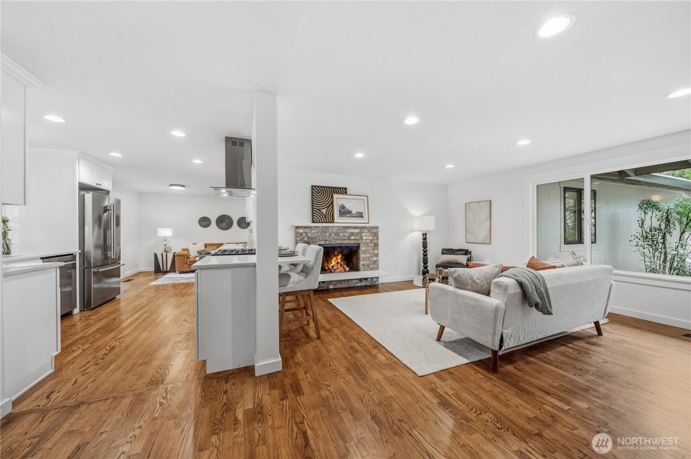 11903 NE 142nd Place , Kirkland, WA 98034-1454