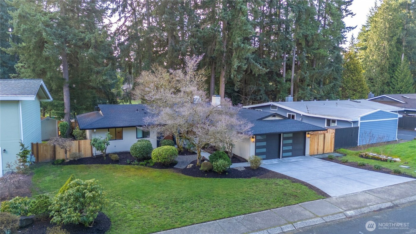11903 NE 142nd Place , Kirkland, WA 98034-1454
