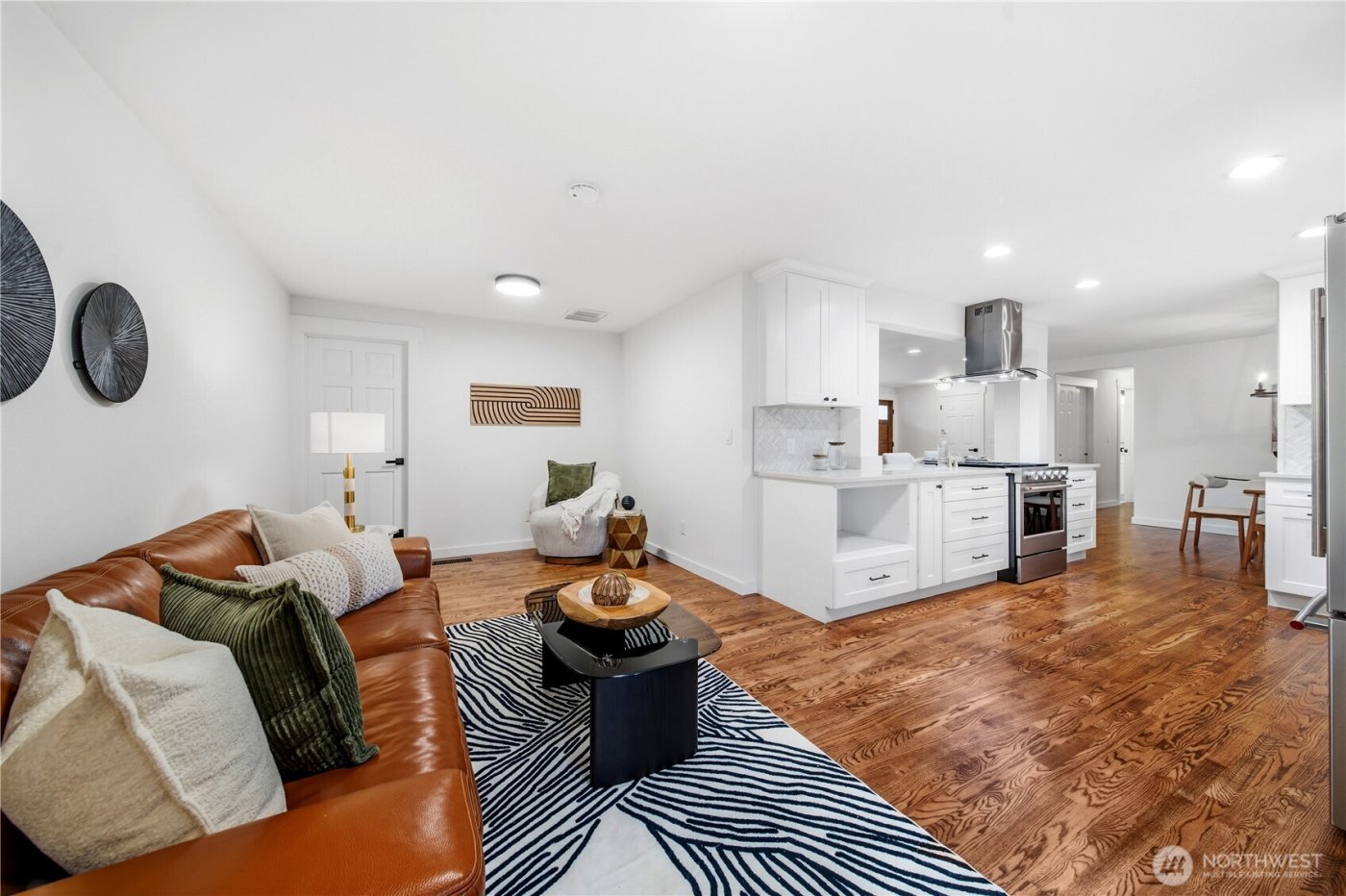 11903 NE 142nd Place , Kirkland, WA 98034-1454