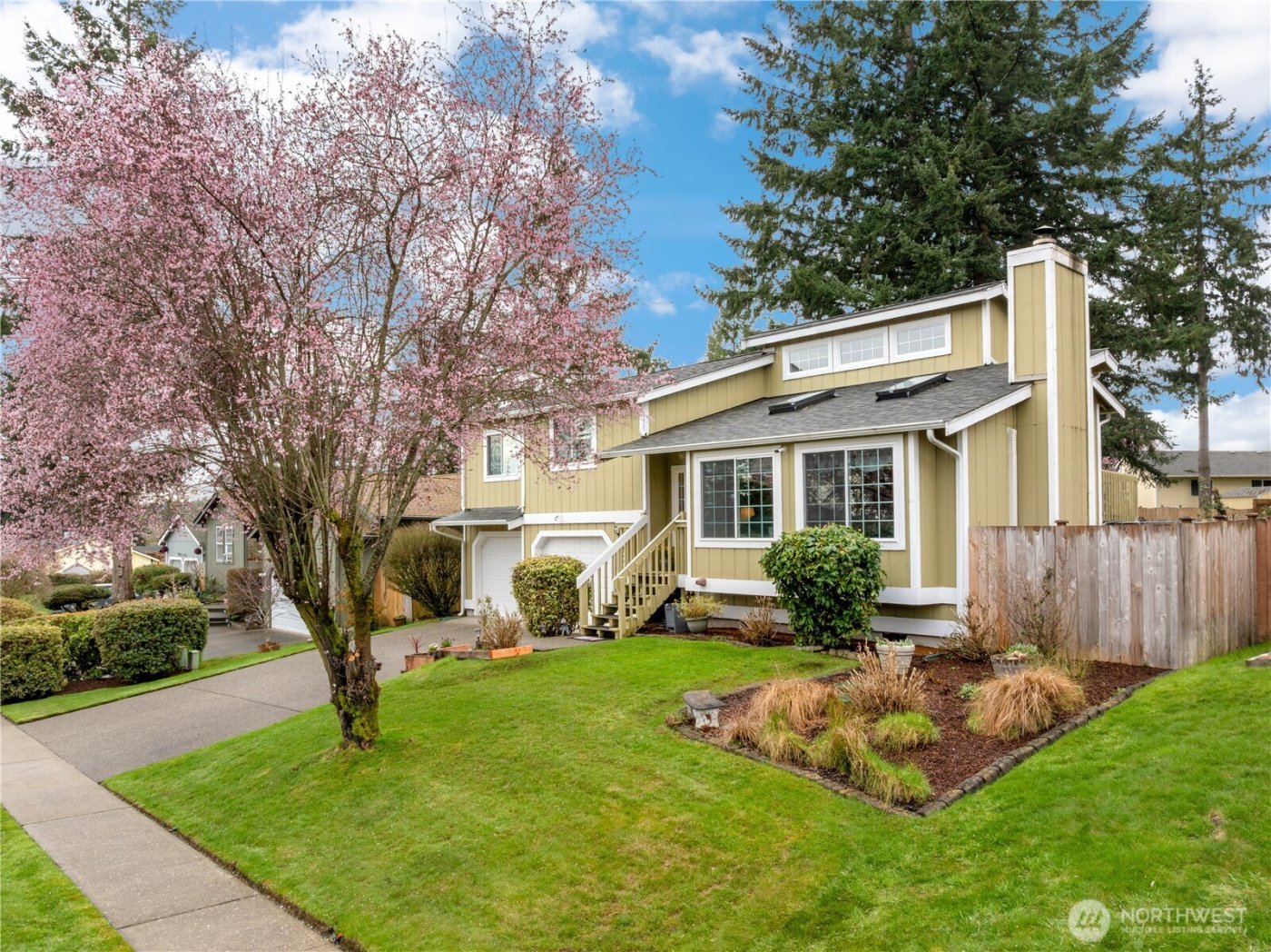 1223 Summerfield Drive SE, Olympia, WA 98513