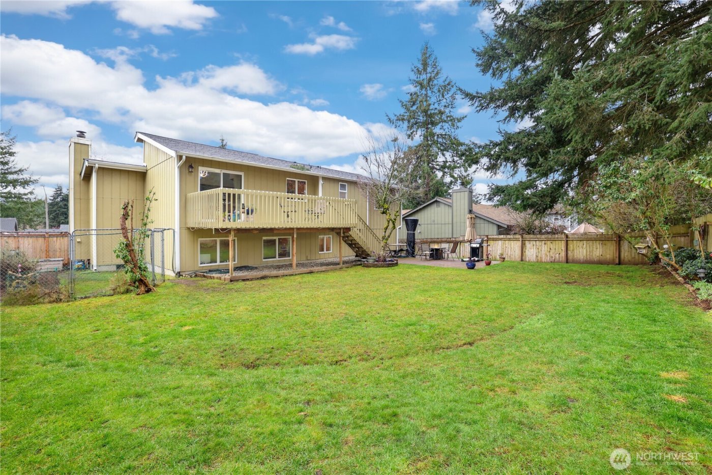 1223 Summerfield Drive SE, Olympia, WA 98513