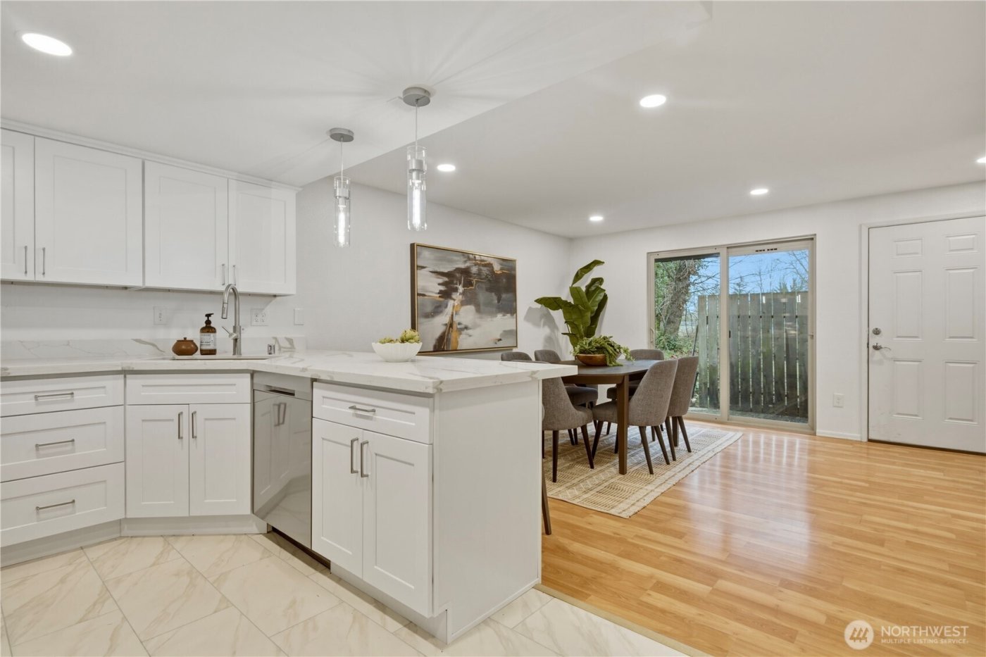 12625 SE 42nd Street , Bellevue, WA 98006