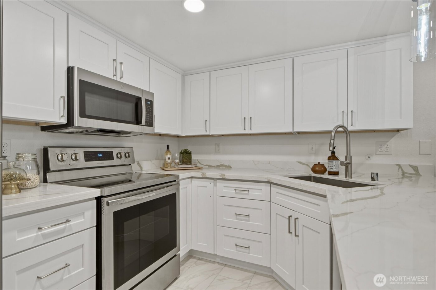 12625 SE 42nd Street , Bellevue, WA 98006