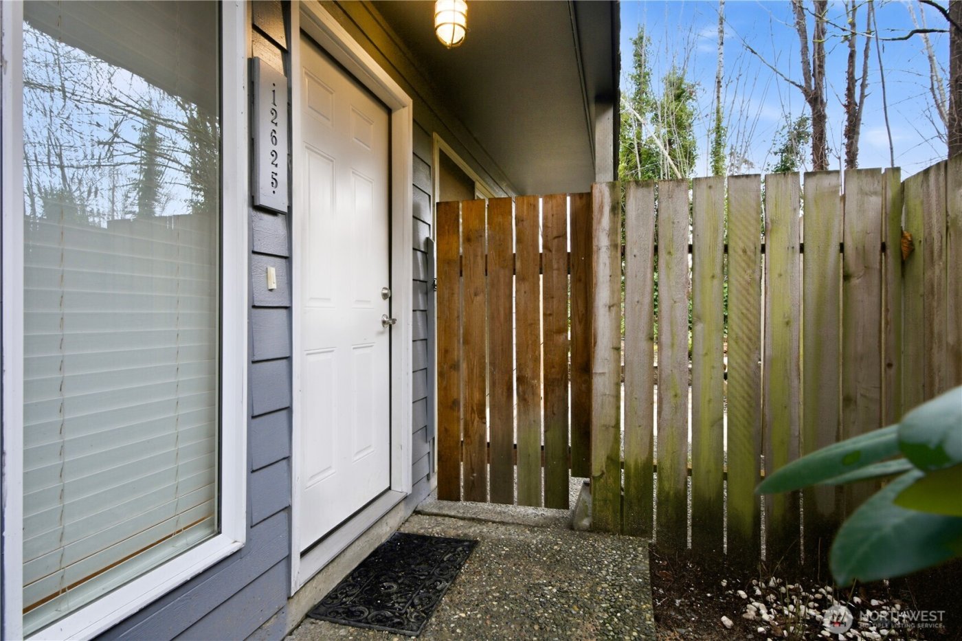 12625 SE 42nd Street , Bellevue, WA 98006