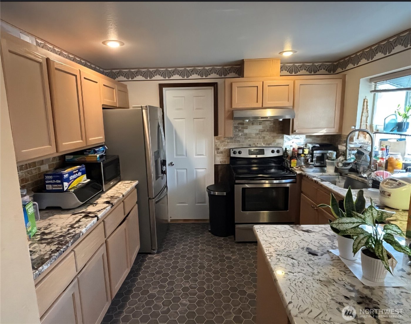 3930 205th Place SW, Lynnwood, WA 98036-8803