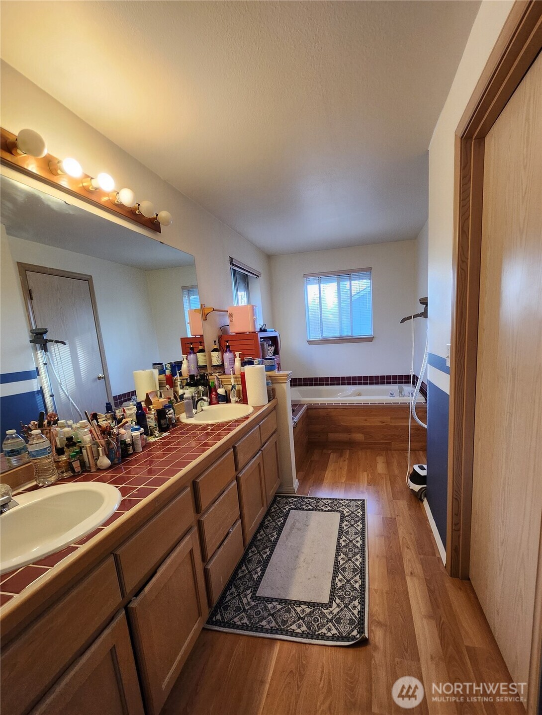 3930 205th Place SW, Lynnwood, WA 98036-8803