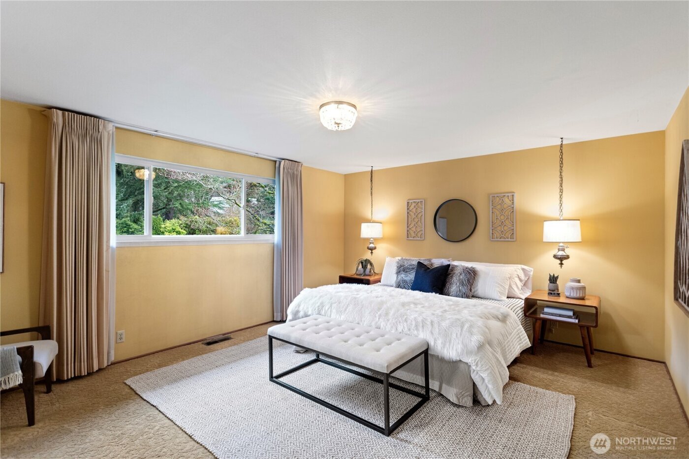 19225 51st Avenue NE, Lake Forest Park, WA 98155-2940