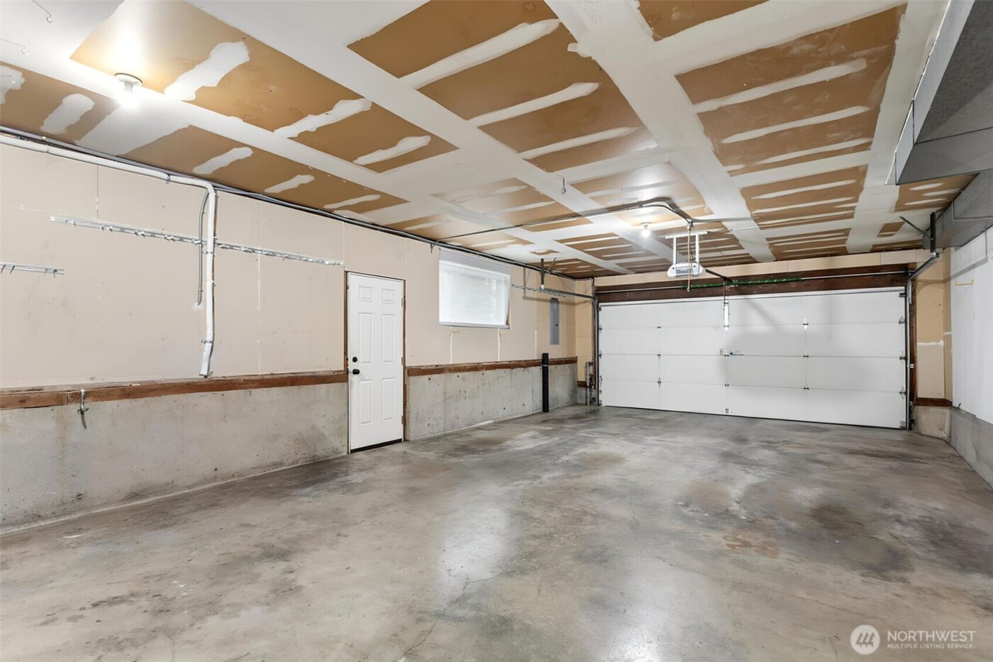 19225 51st Avenue NE, Lake Forest Park, WA 98155-2940