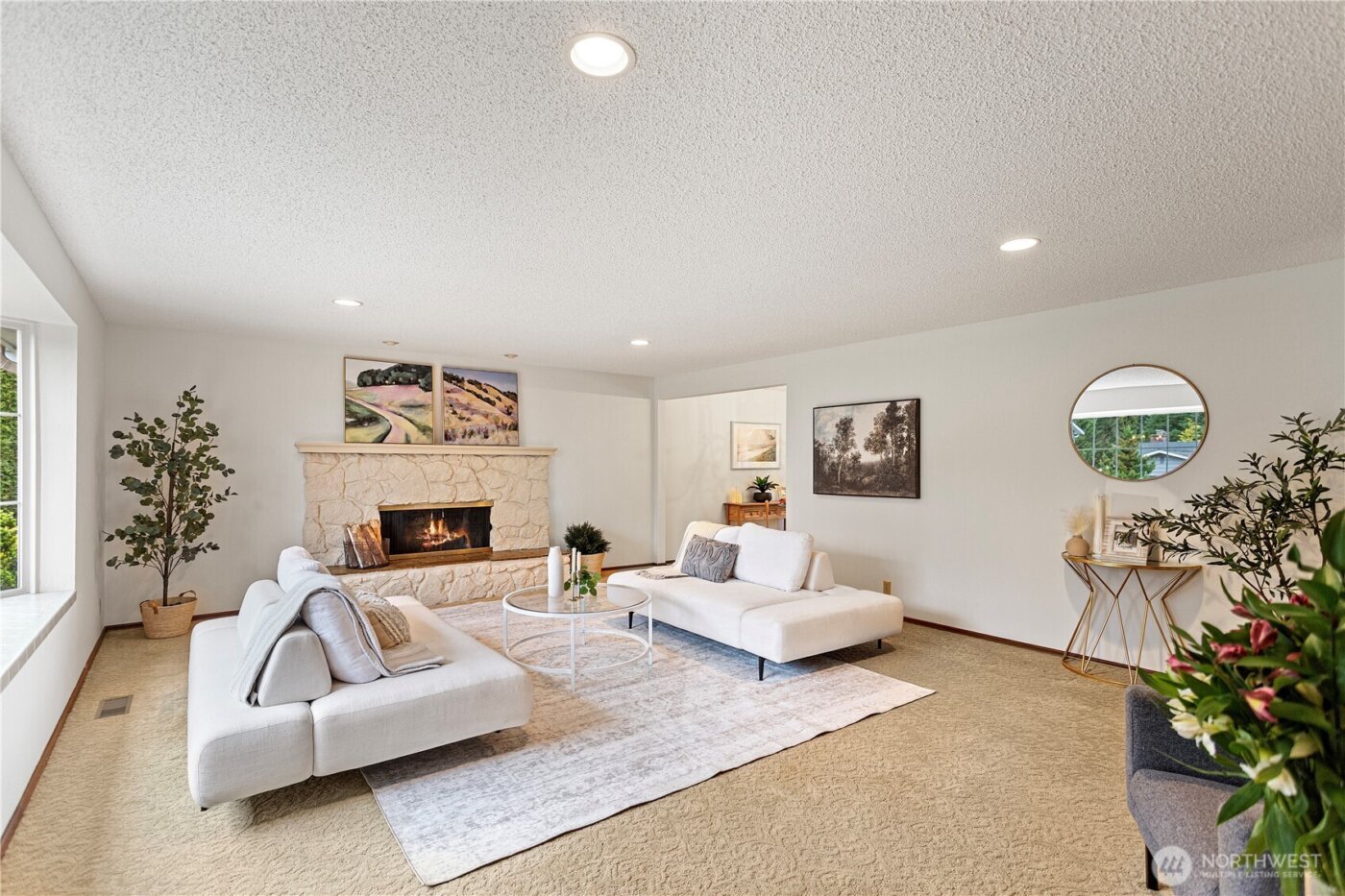 19225 51st Avenue NE, Lake Forest Park, WA 98155-2940