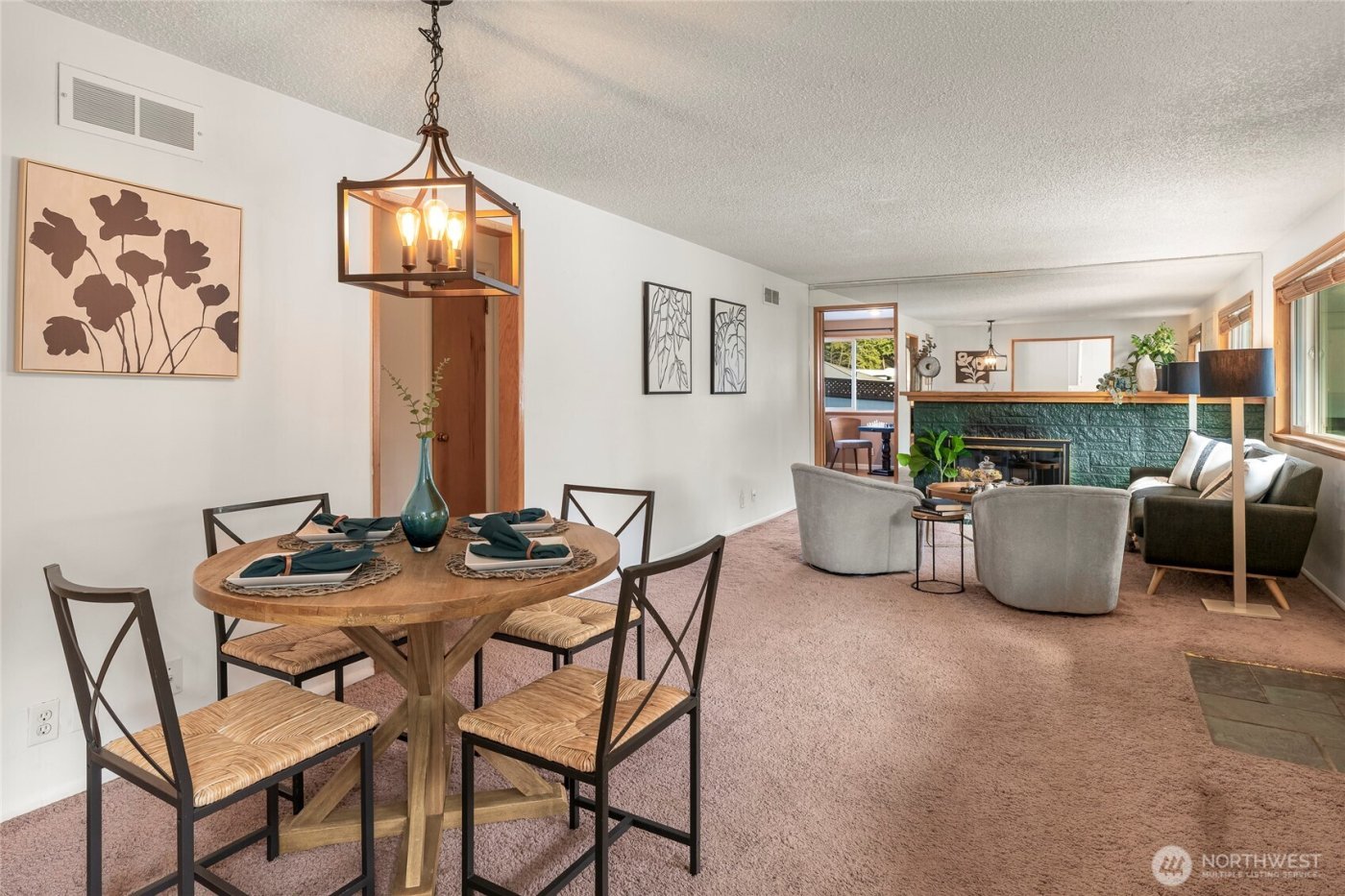 19513 Meridian Avenue N, Shoreline, WA 98133