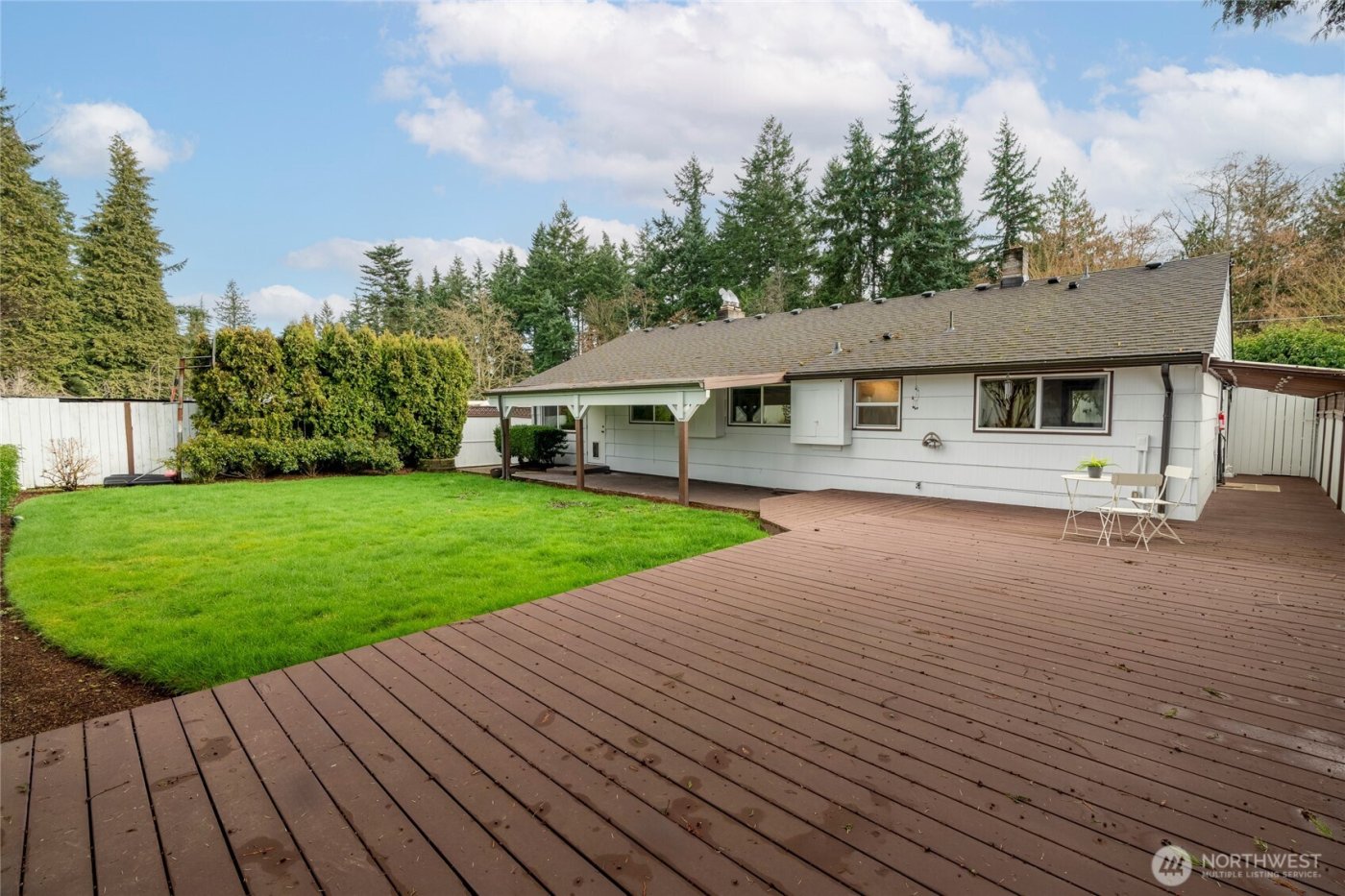 19513 Meridian Avenue N, Shoreline, WA 98133