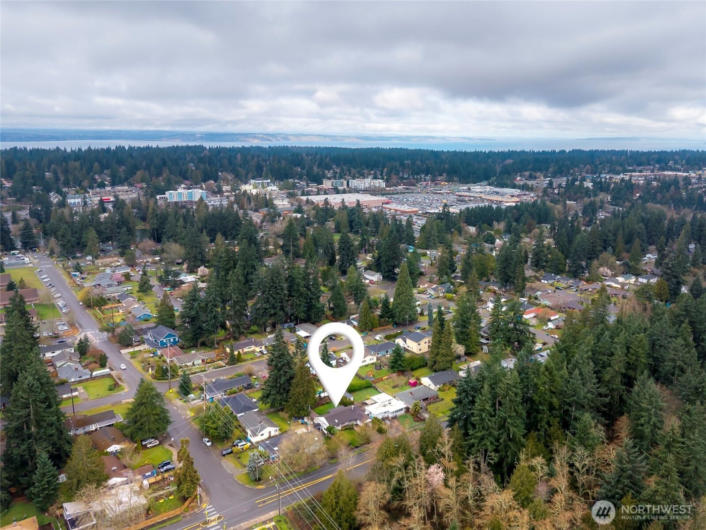 19513 Meridian Avenue N, Shoreline, WA 98133