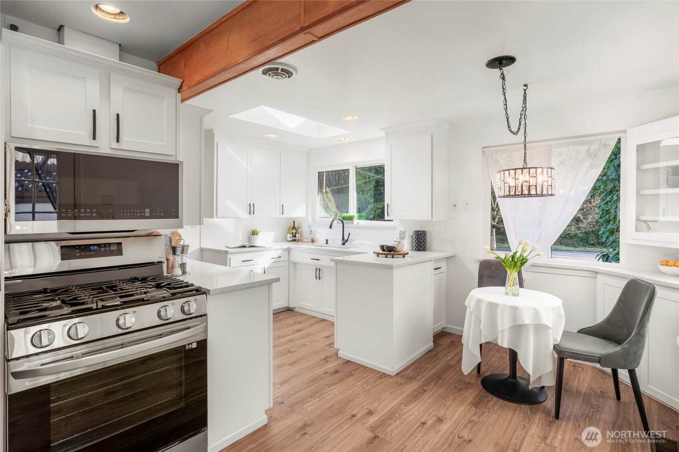 19513 Meridian Avenue N, Shoreline, WA 98133