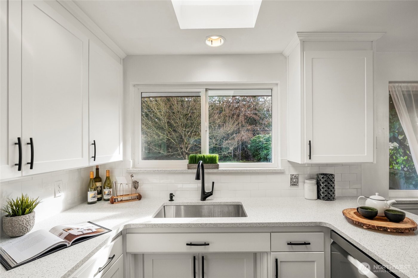 19513 Meridian Avenue N, Shoreline, WA 98133