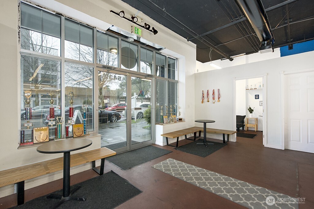 5430 California Avenue SW #COML2, Seattle, WA 98136