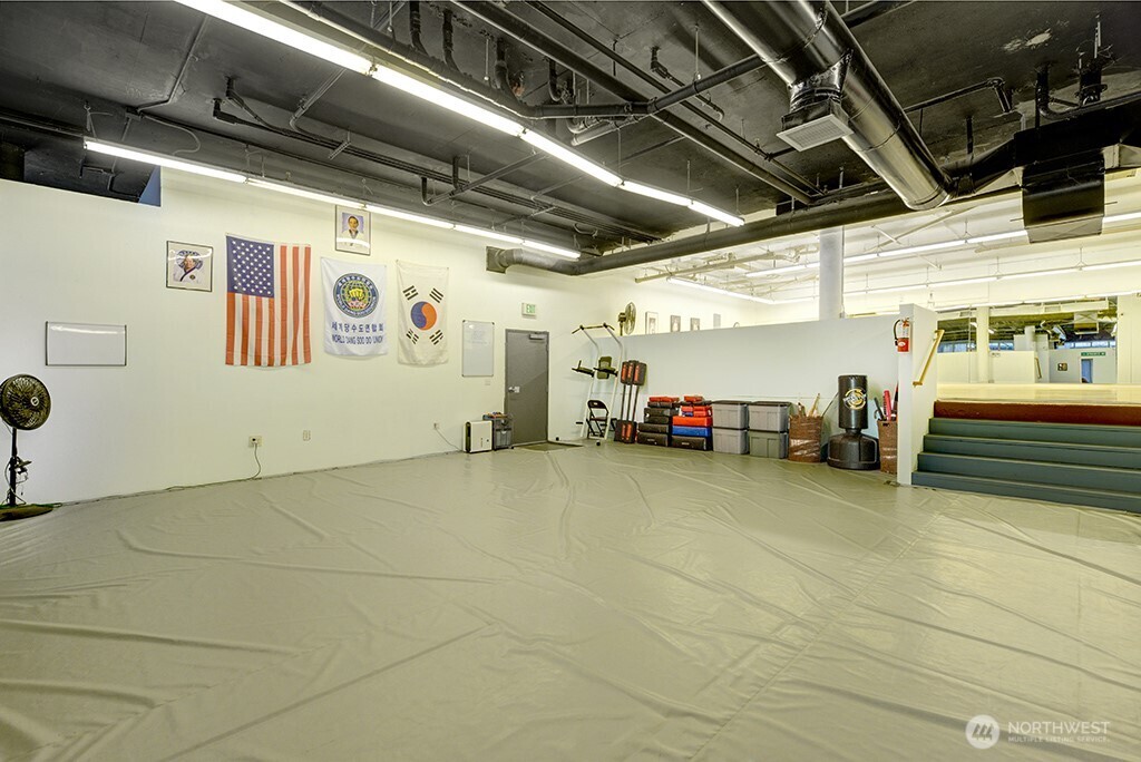 5430 California Avenue SW #COML2, Seattle, WA 98136