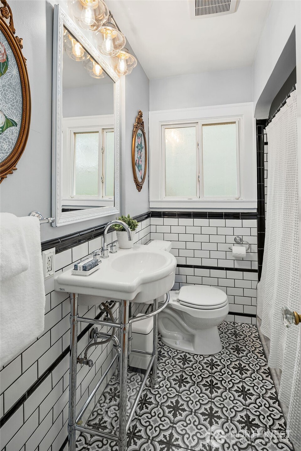 200 NW 73rd Street , Seattle, WA 98117