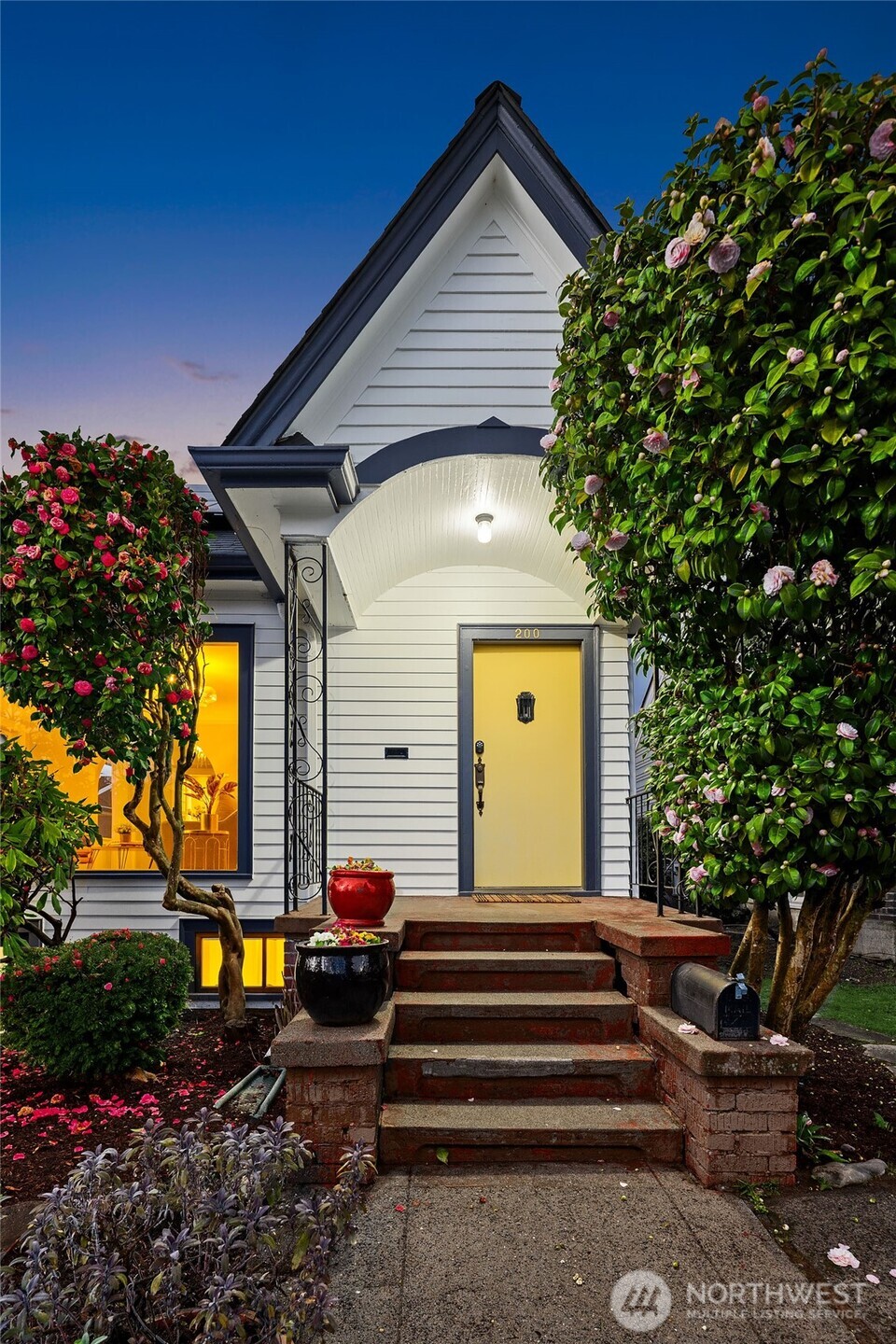 200 NW 73rd Street , Seattle, WA 98117