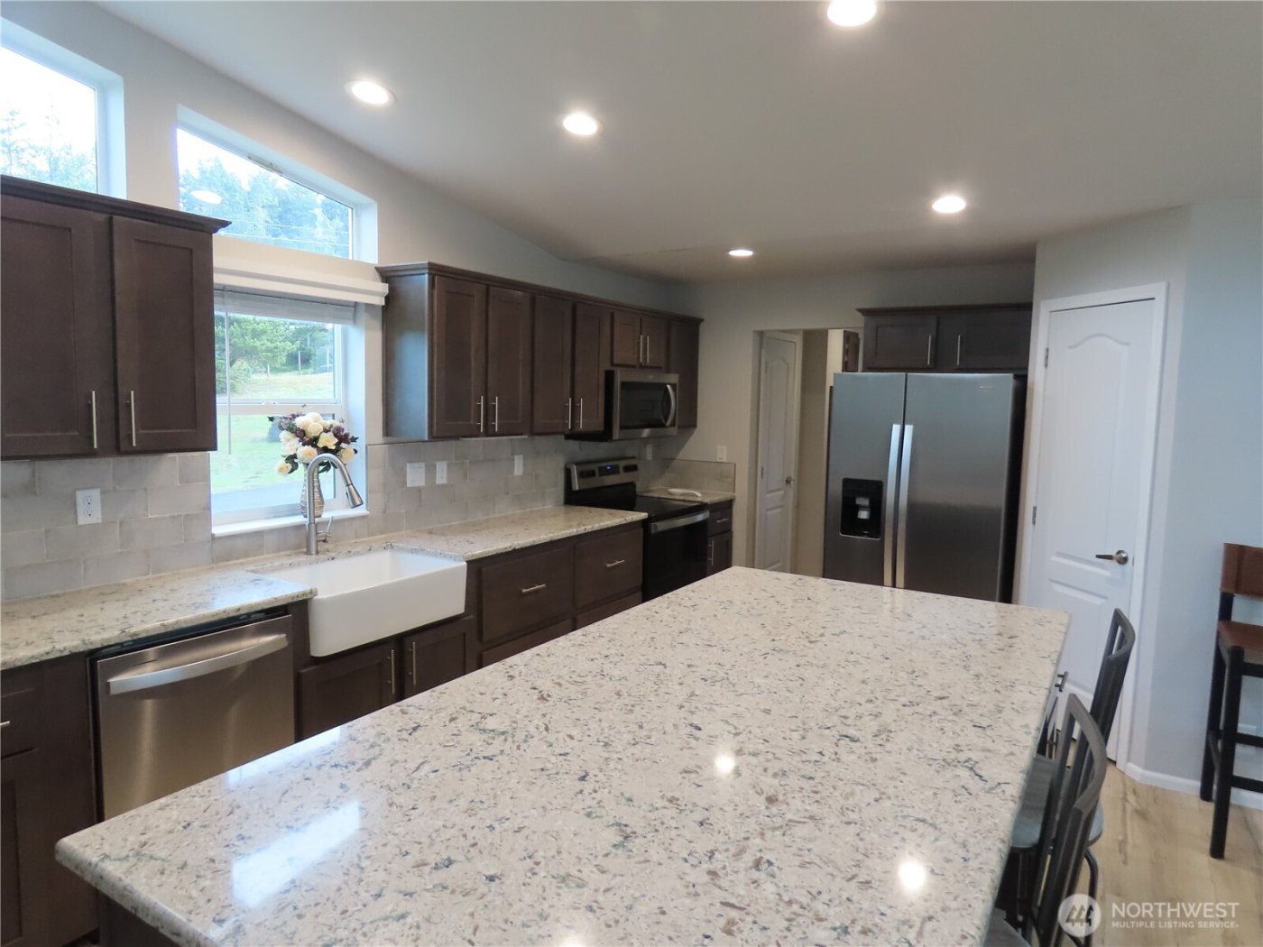 300 Surf Street , Westport, WA 98595