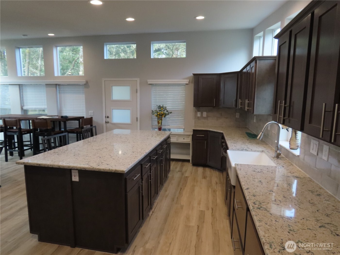 300 Surf Street , Westport, WA 98595