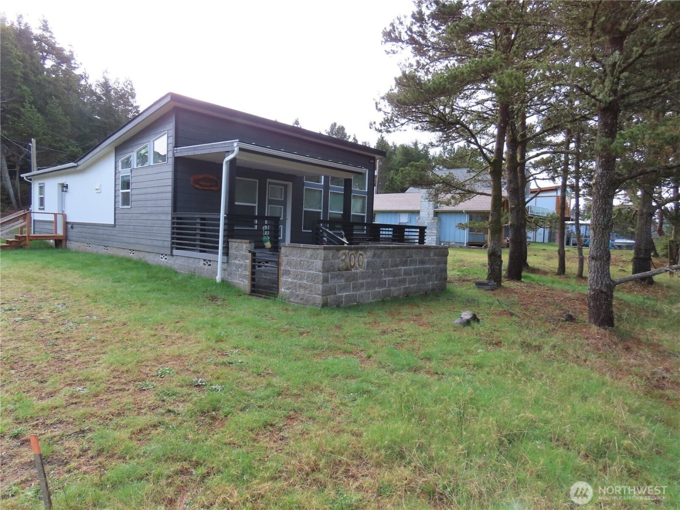 300 Surf Street , Westport, WA 98595