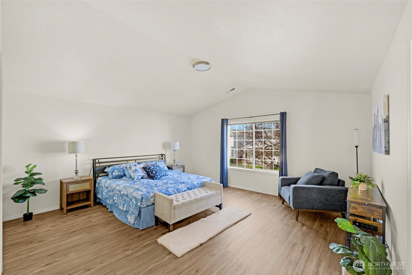 8433 Sweetbrier Loop SE, Olympia, WA 98513