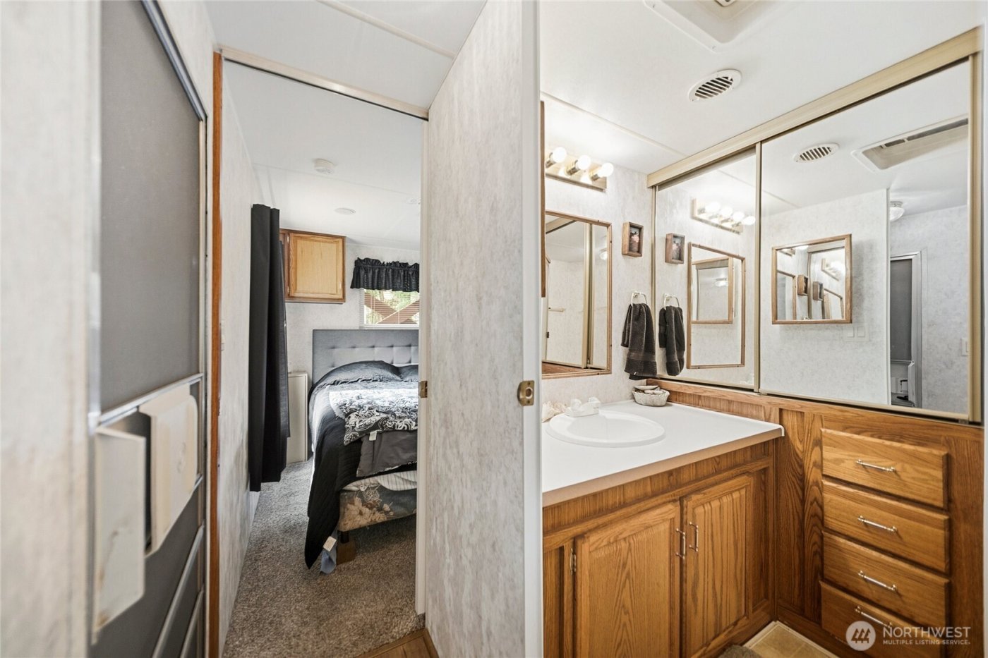 93 NE Marine View Drive , Belfair, WA 98528