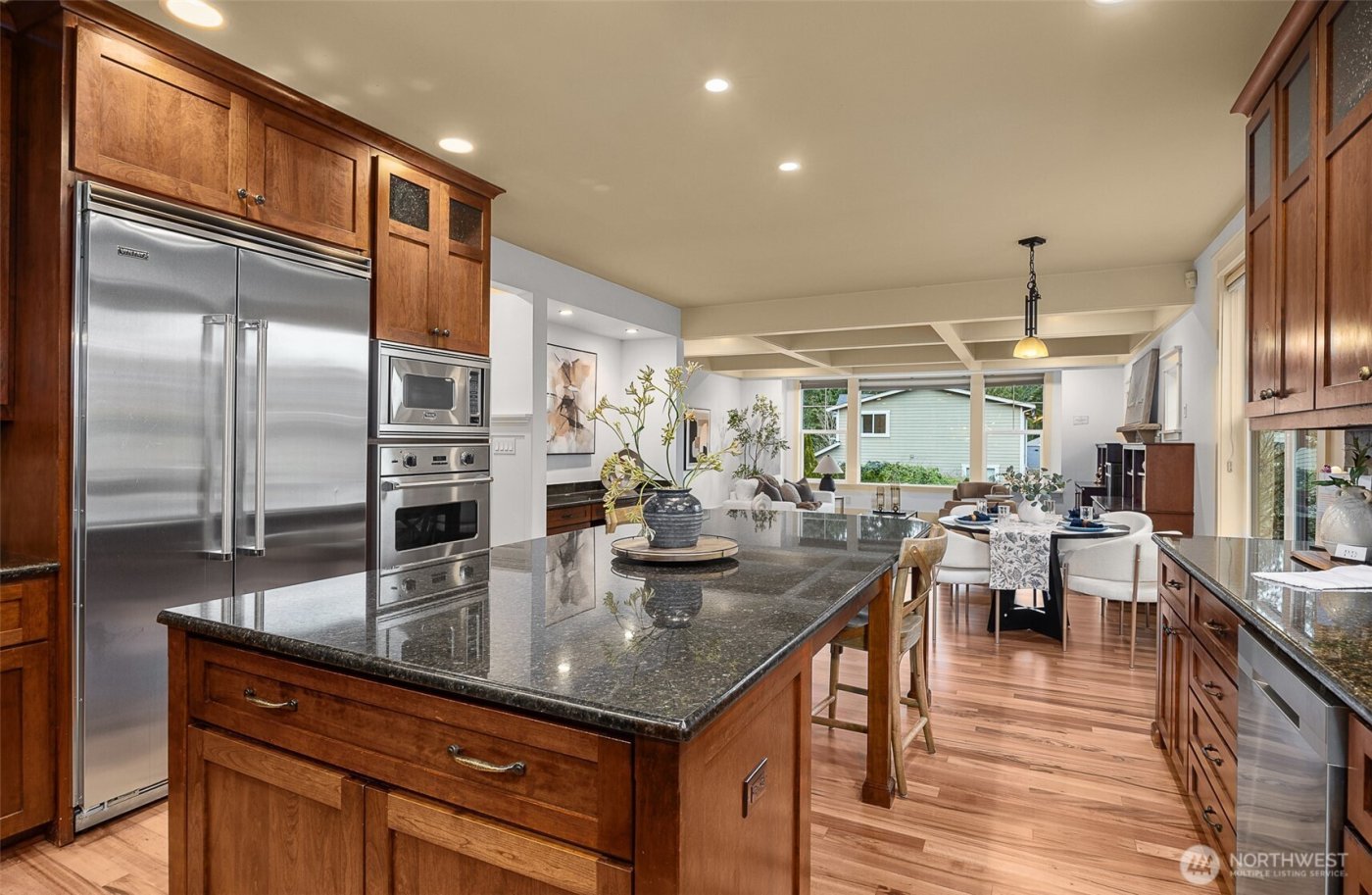 16305 SE 37th Street , Bellevue, WA 98008