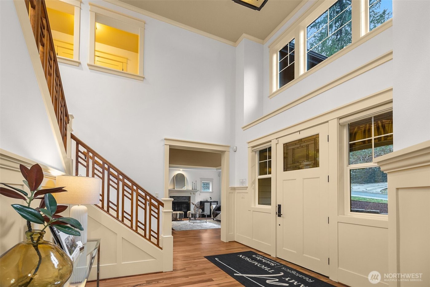 16305 SE 37th Street , Bellevue, WA 98008