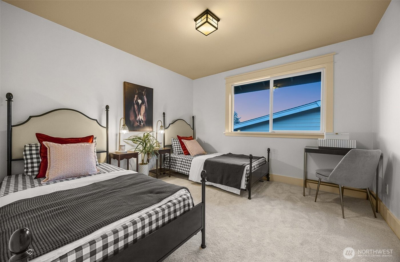 16305 SE 37th Street , Bellevue, WA 98008