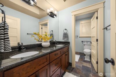 16305 SE 37th Street , Bellevue, WA 98008 - Photo 29
