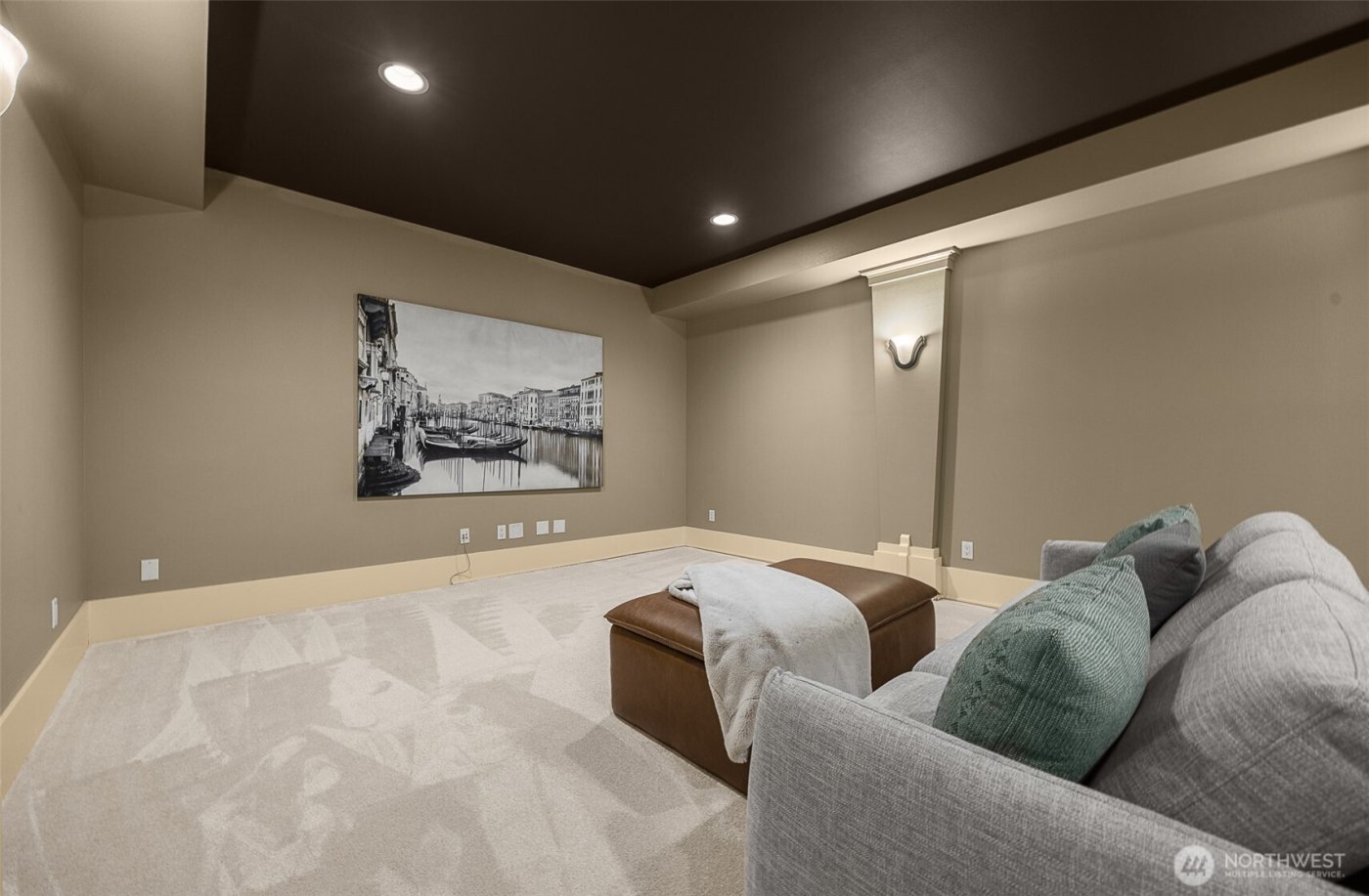 16305 SE 37th Street , Bellevue, WA 98008