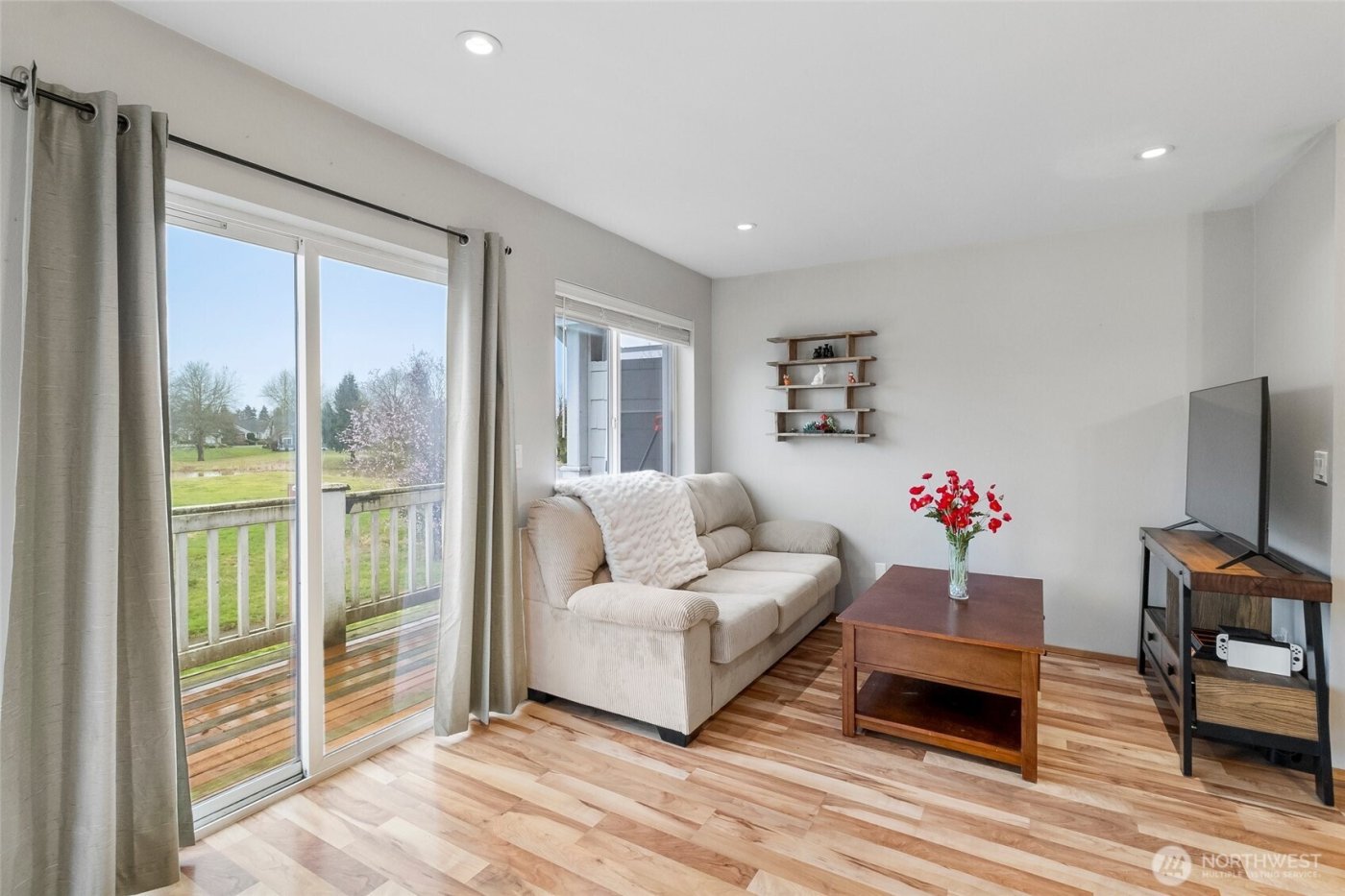 262 W Maberry Drive #201, Lynden, WA 98264